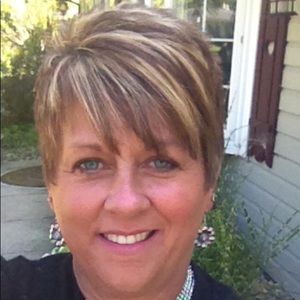 Meet your Posher, Traci